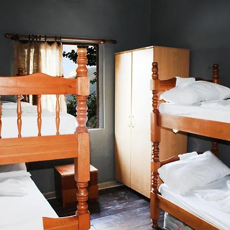 Flocka Hostel