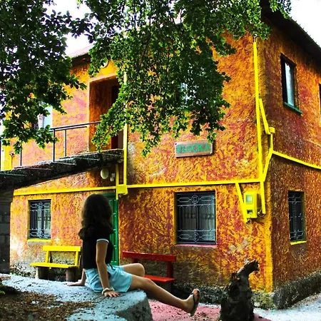 Flocka Hostel